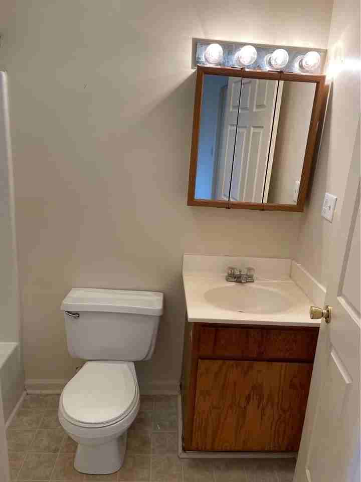 221 Keystone Drive - Photo 4 of 6