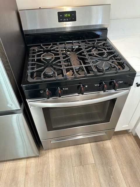 363 Roosevelt Street - Photo 4 of 11