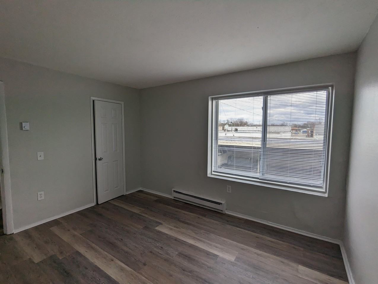 1615 Nottingham Avenue - Photo 7 of 19