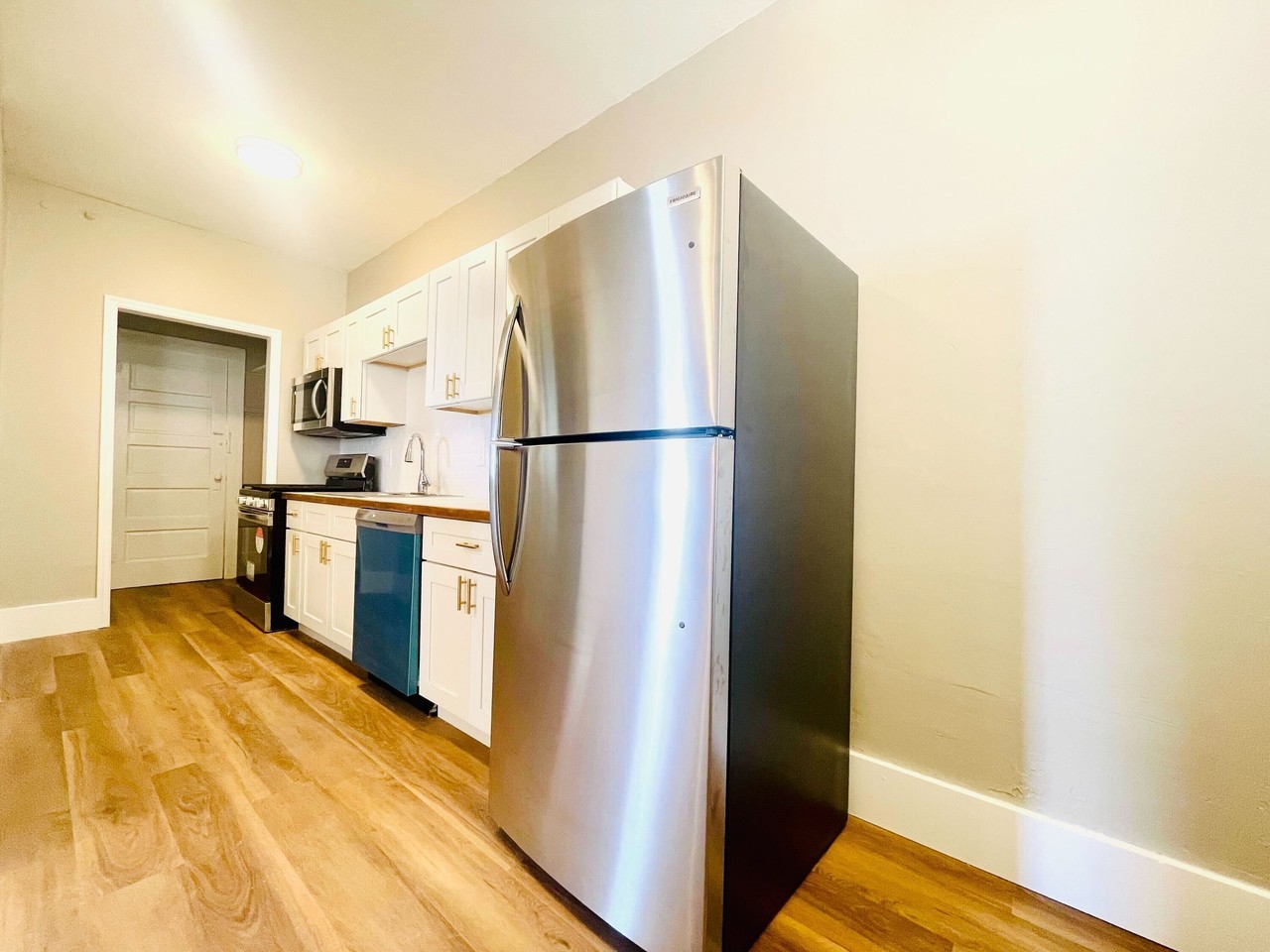 307- 311 South Grandview Avenue - Photo 6 of 50