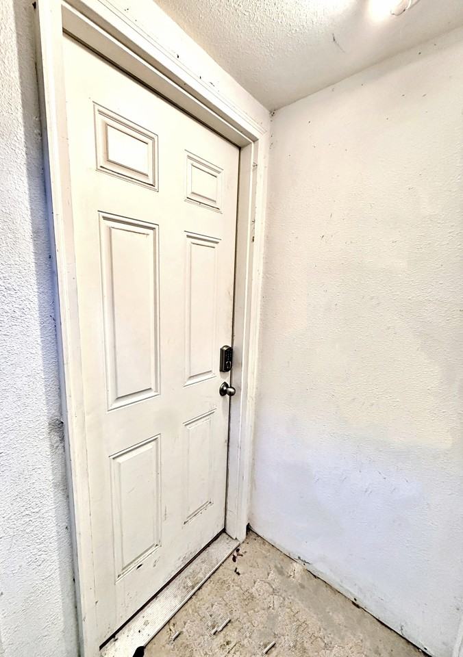1232-1238 North Wygant Street - Photo 5 of 27