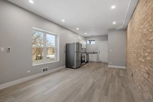 featured image of 5231 S Indiana Ave