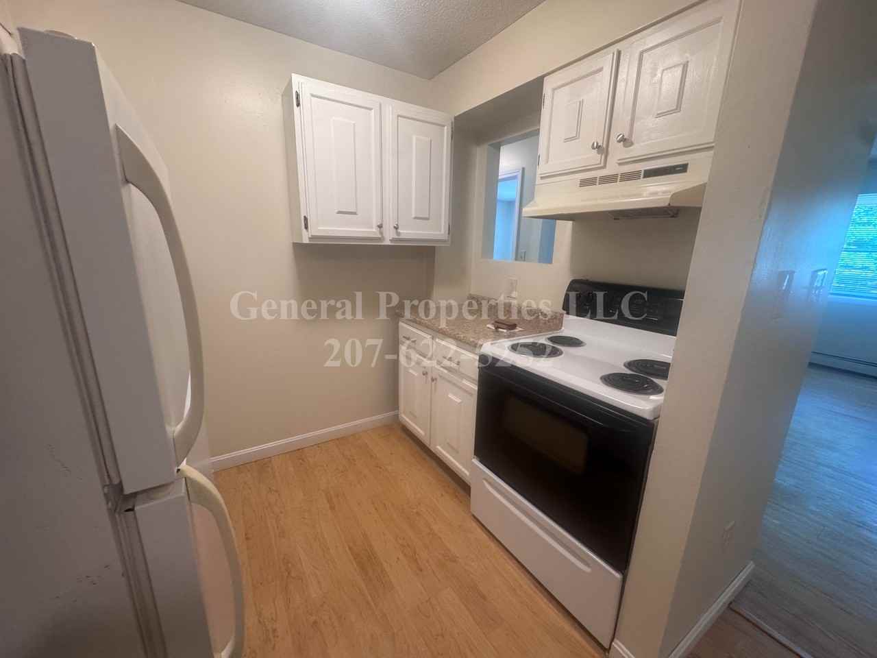 592 Riverside Drive - Photo 7 of 12