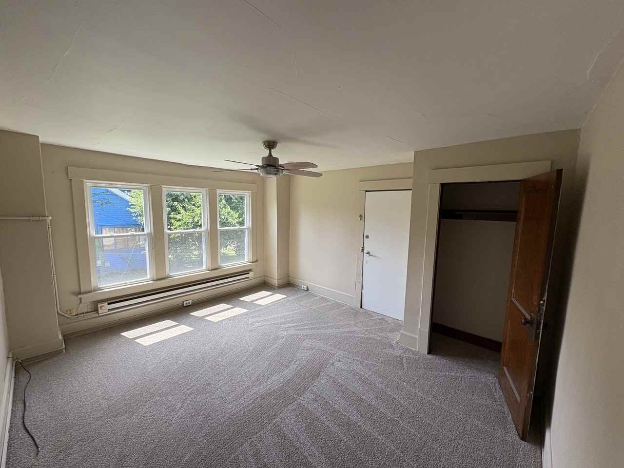 136 Park Avenue Southwest - Photo 5 of 14