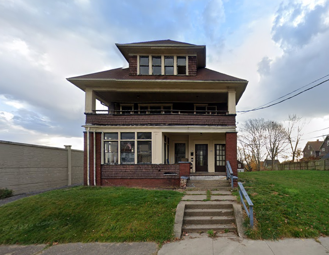 136 Park Avenue Southwest - Photo 7 of 14