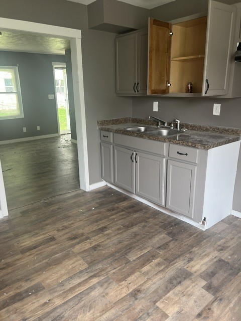 9544 Cloverleaf Road - Photo 4 of 10