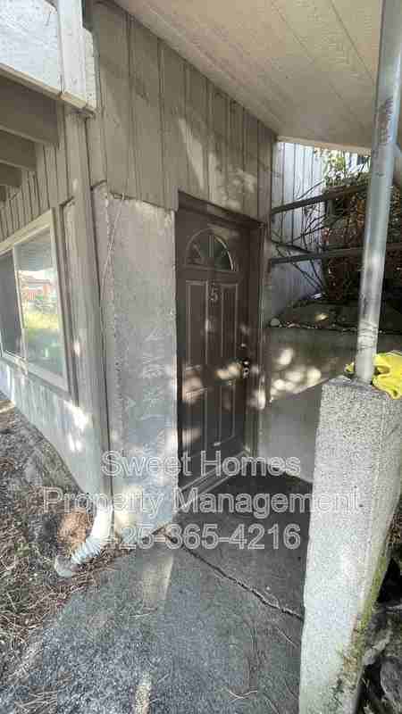 2650 14th Ave W - Photo 2 of 11