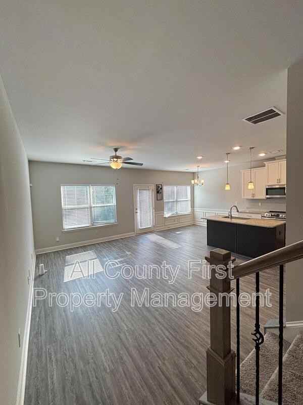 1380 Sugar Glen Ct - Photo 3 of 26