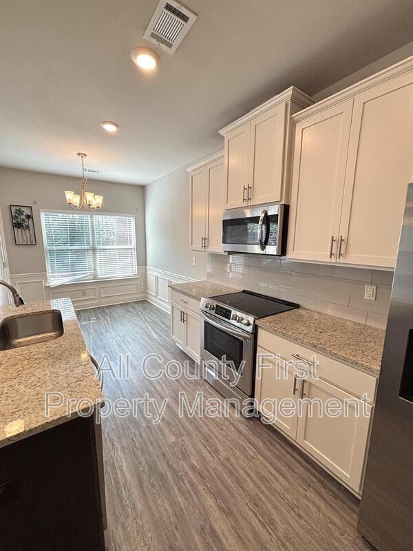 1380 Sugar Glen Ct - Photo 5 of 26