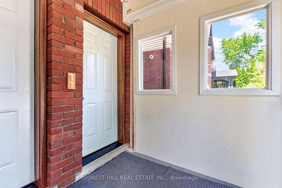 326 Palmerston Boulevard #2nd Floor - Photo 5 of 21