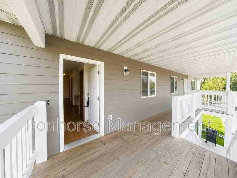8 Michael Grove Ave - Photo 2 of 19
