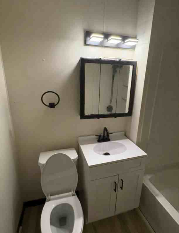 2928 West Juneau Avenue - Photo 3 of 7