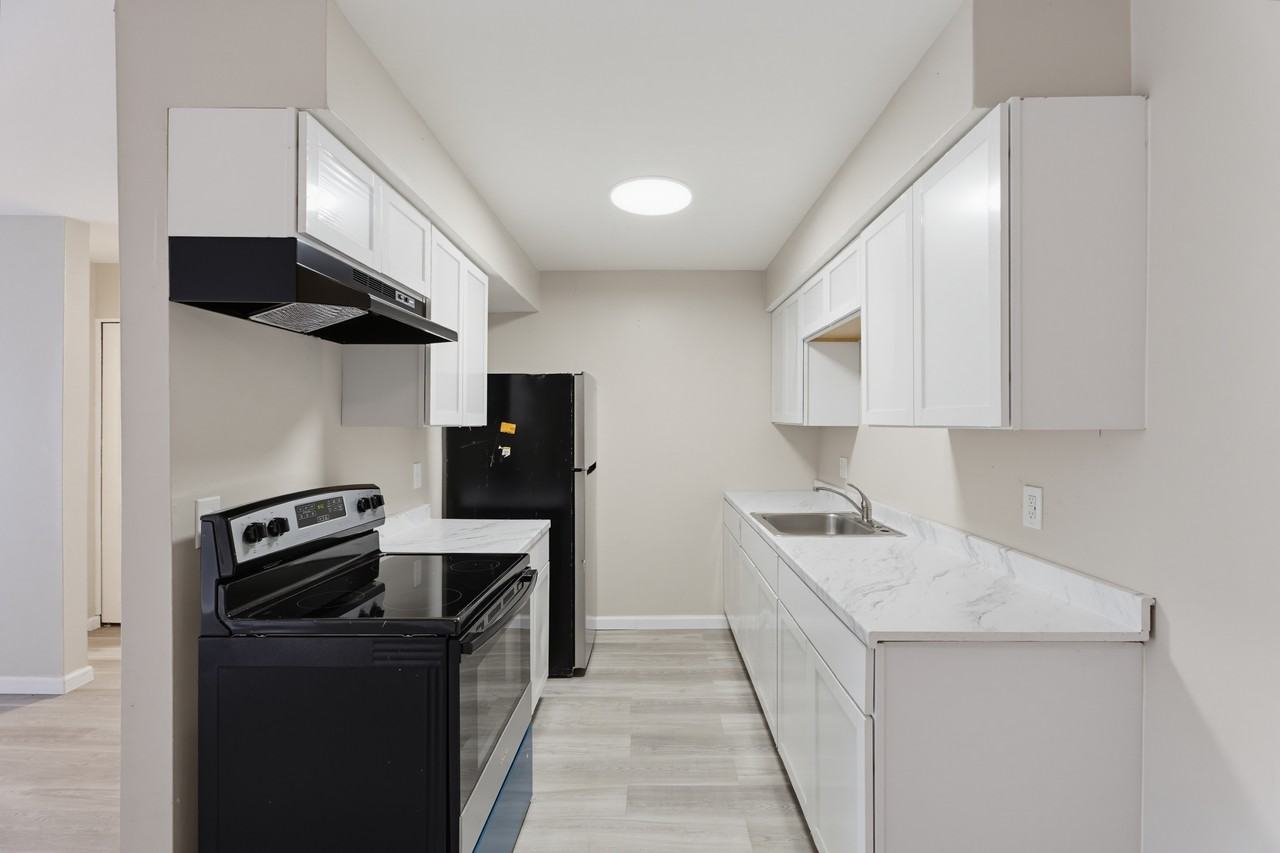 19087 Bentler Street - Photo 2 of 15