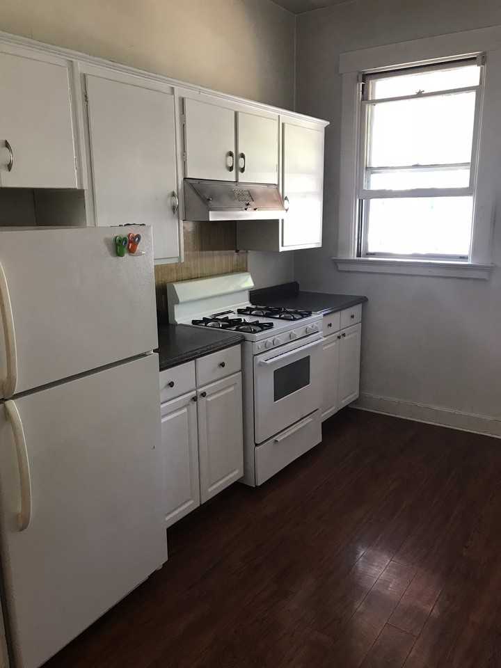 316 Main St - Photo 7 of 50