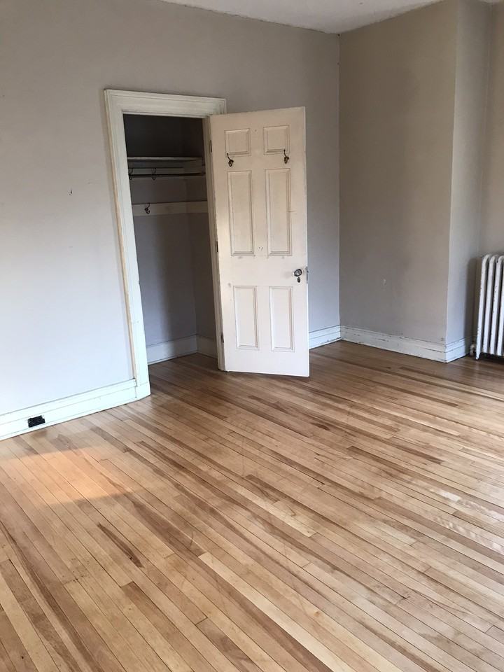 223 Pearl Street - Photo 6 of 22