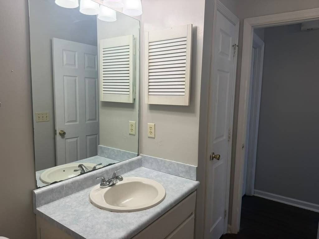 910 Brett Drive Unit 25 - Photo 7 of 11