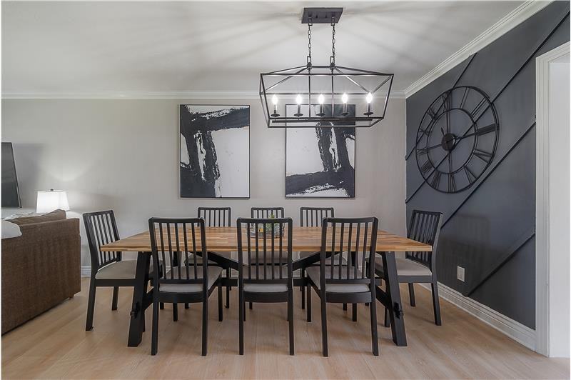 2916 W Collins St - Photo 4 of 13