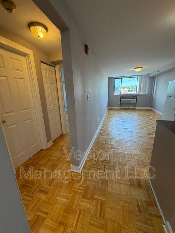 1349 Dixwell Ave - Photo 3 of 10