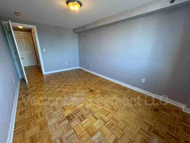 1349 Dixwell Ave - Photo 6 of 10