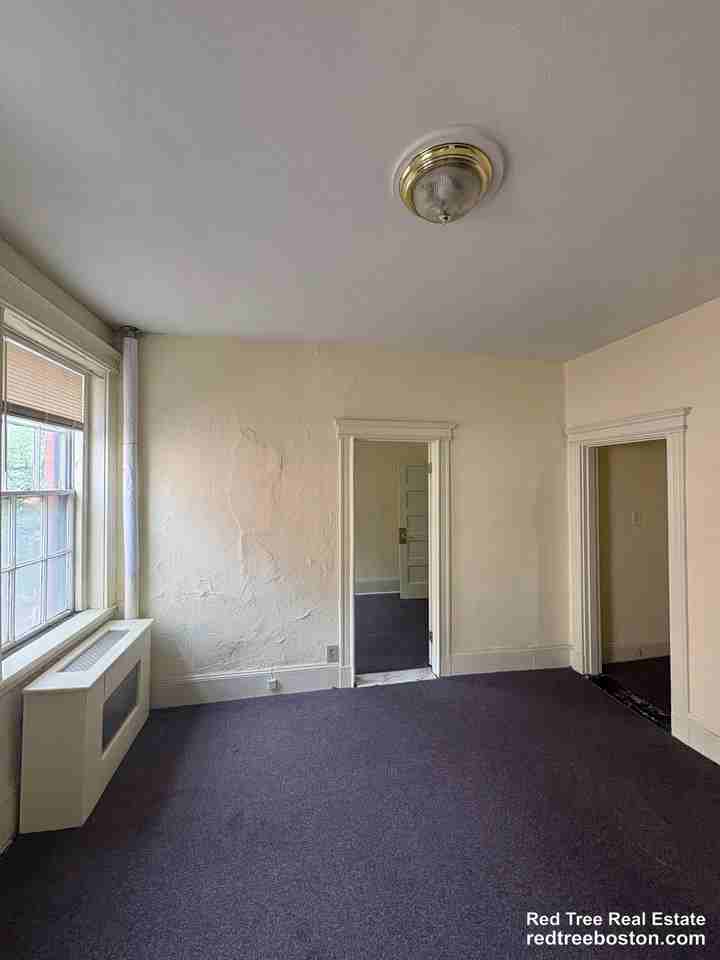 24 Phillips St #4 - Photo 3 of 15