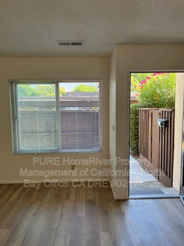 1813 Primavera Dr - Photo 7 of 50