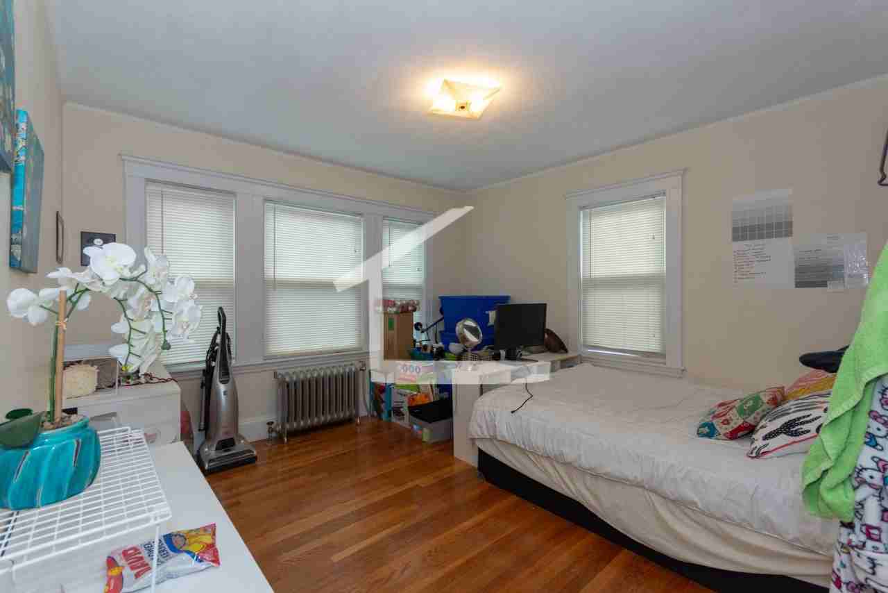 64 Greycliff Rd - Photo 3 of 10