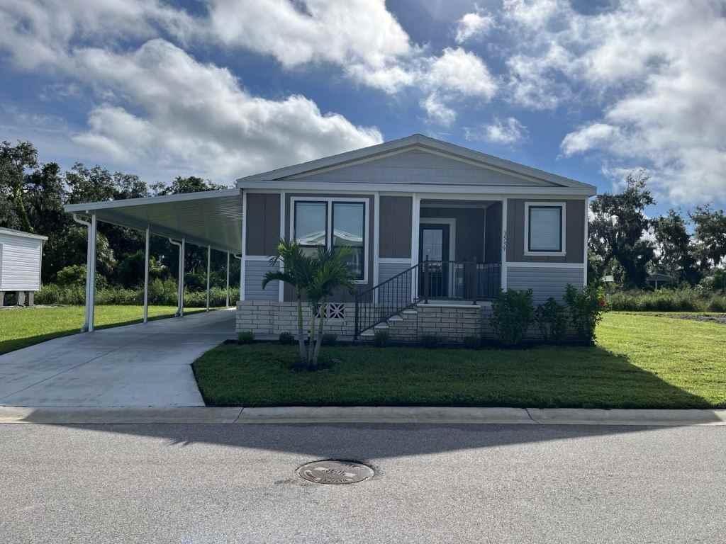 3539 Vine Trl - Photo 2 of 32
