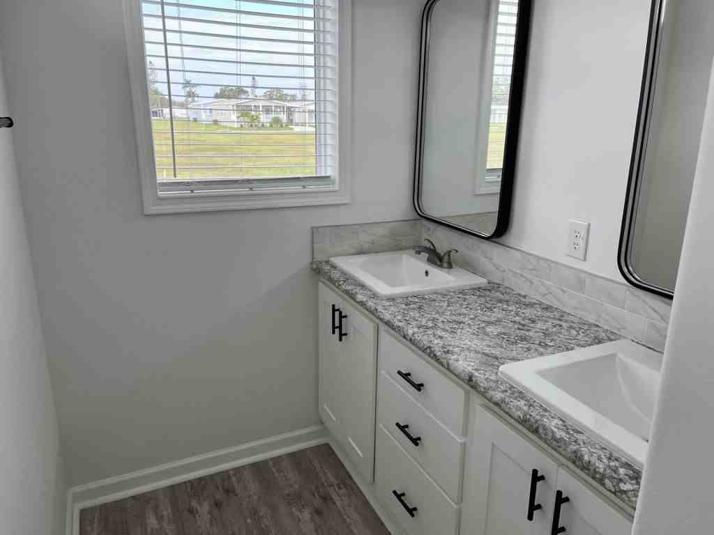3539 Vine Trl - Photo 3 of 32