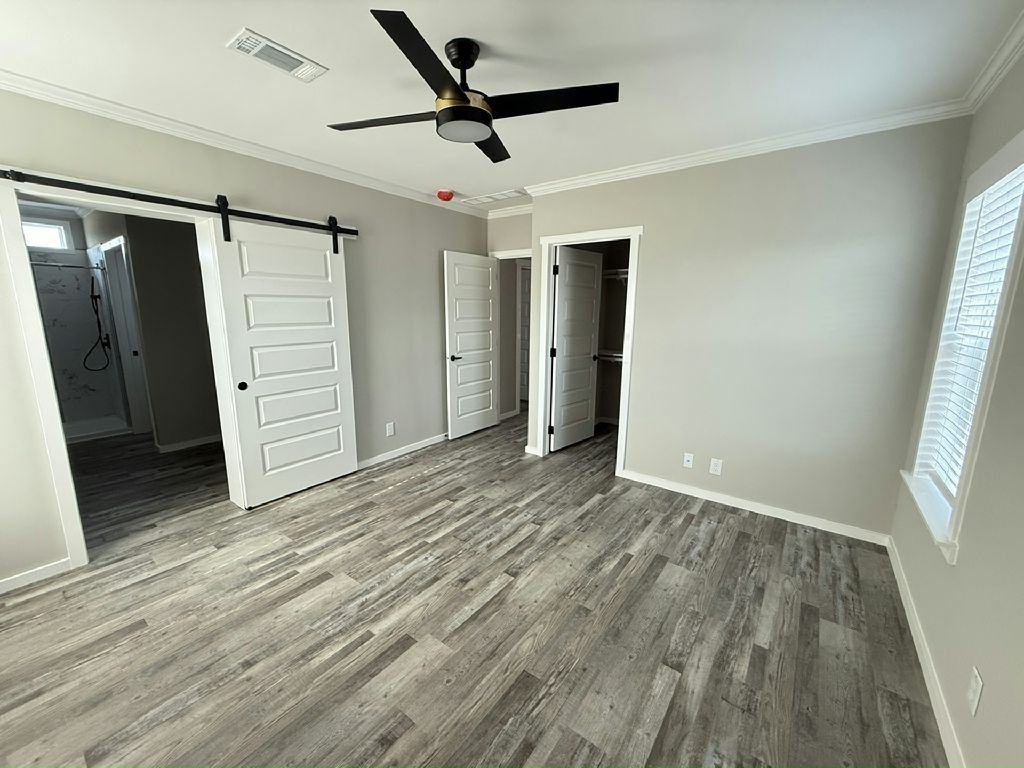 205 S Utrecht St - Photo 6 of 36
