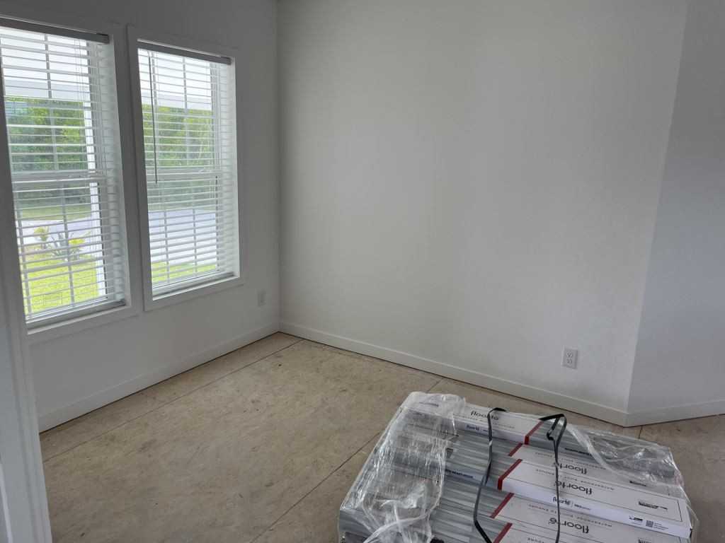 227 Endhoven St - Photo 7 of 36