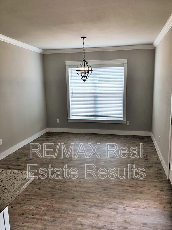 1713 Tracey Rd - Photo 5 of 16