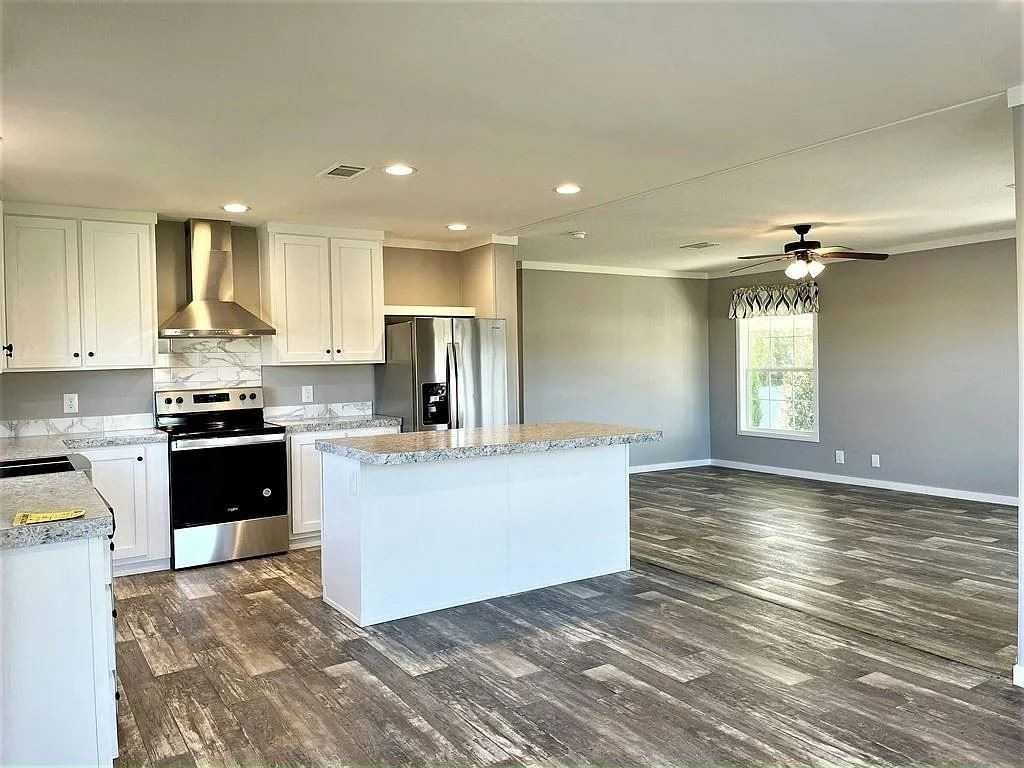 3175 Sw 108th St - Photo 4 of 35