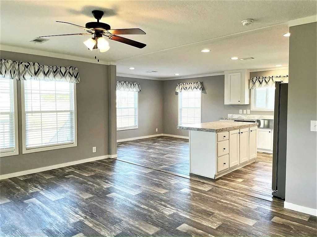 3175 Sw 108th St - Photo 6 of 35