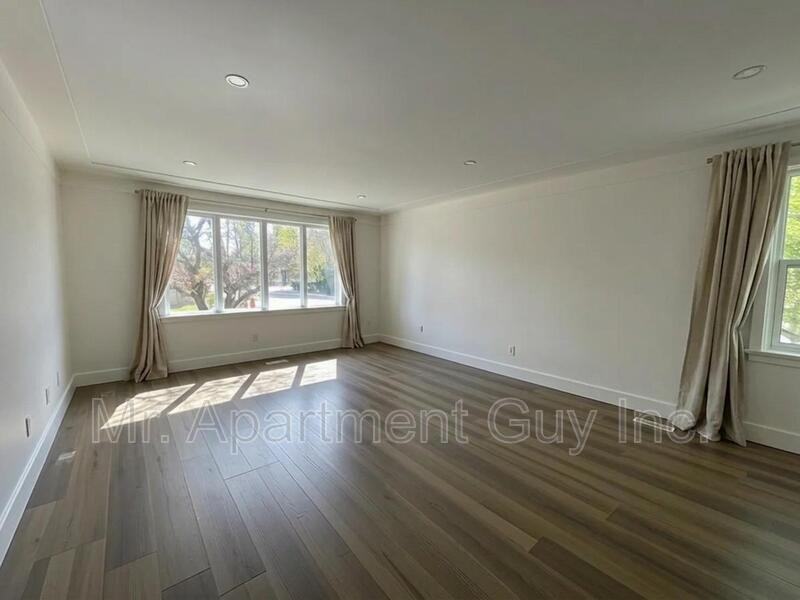 16 West 3rd St - Photo 2 of 6