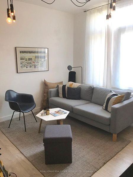 840 Ossington Avenue #Main - Photo 3 of 16