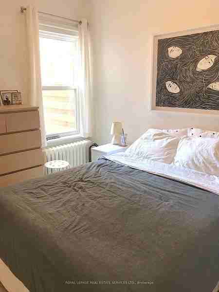 840 Ossington Avenue #Main - Photo 7 of 16