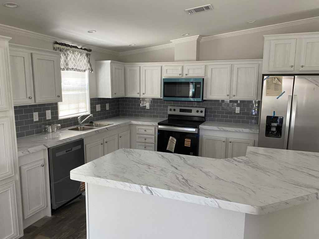 501 Old Colony Rd - Photo 5 of 28