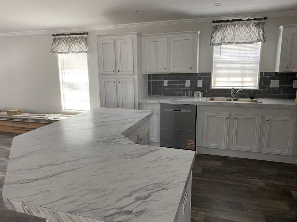 501 Old Colony Rd - Photo 7 of 28