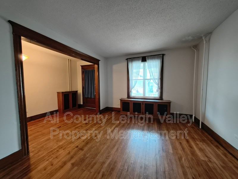634 Seitz St - Photo 6 of 16