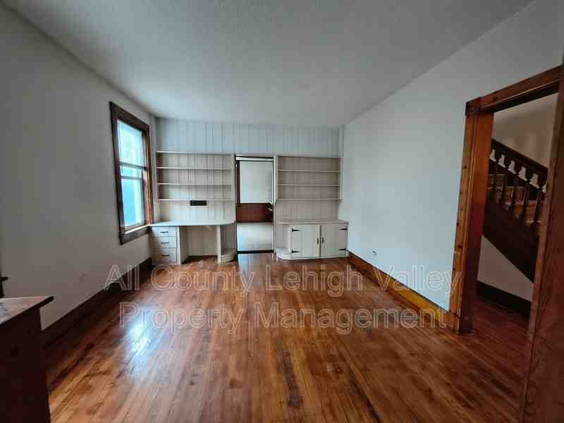 634 Seitz St - Photo 7 of 16