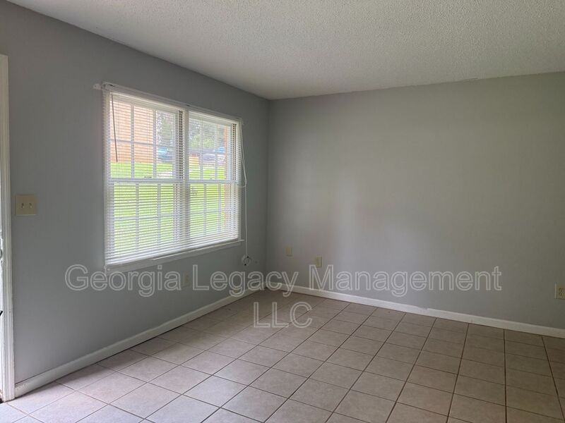 272 Lawrenceville St #B2 - Photo 5 of 7