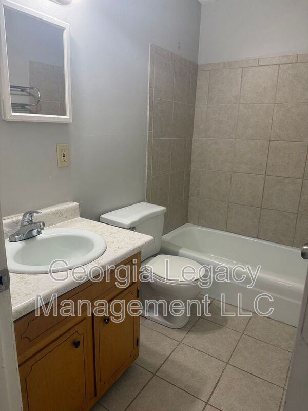 272 Lawrenceville St #B2 - Photo 7 of 7