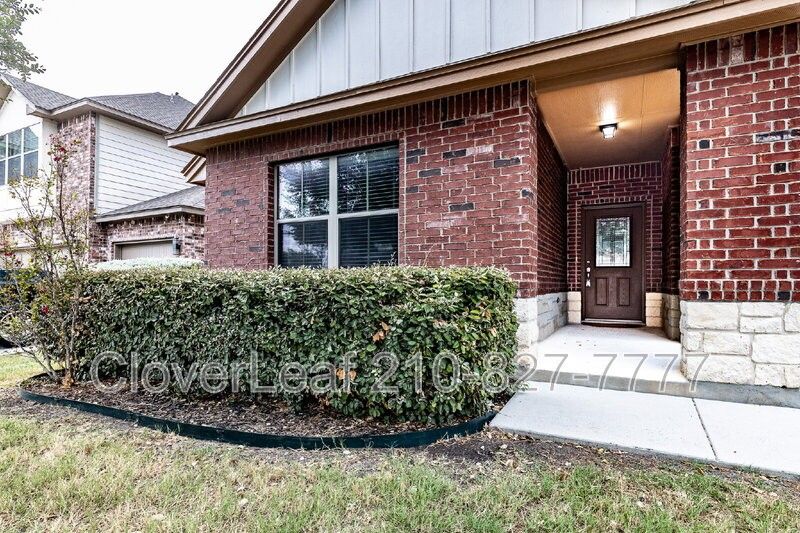 4411 Loring Park - Photo 4 of 37