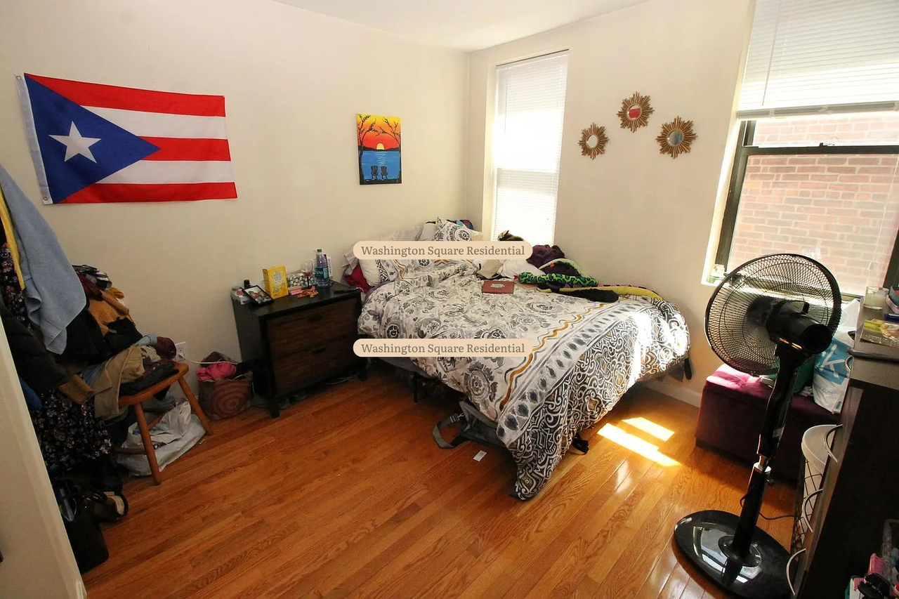246 Market St #1 - Photo 7 of 11