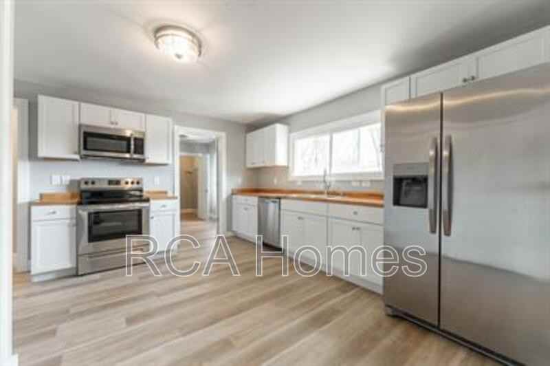 648 W 30th St - Photo 5 of 16