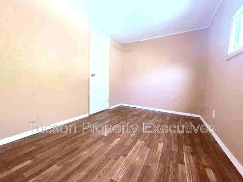 3425 E Benson Hwy - Photo 2 of 12