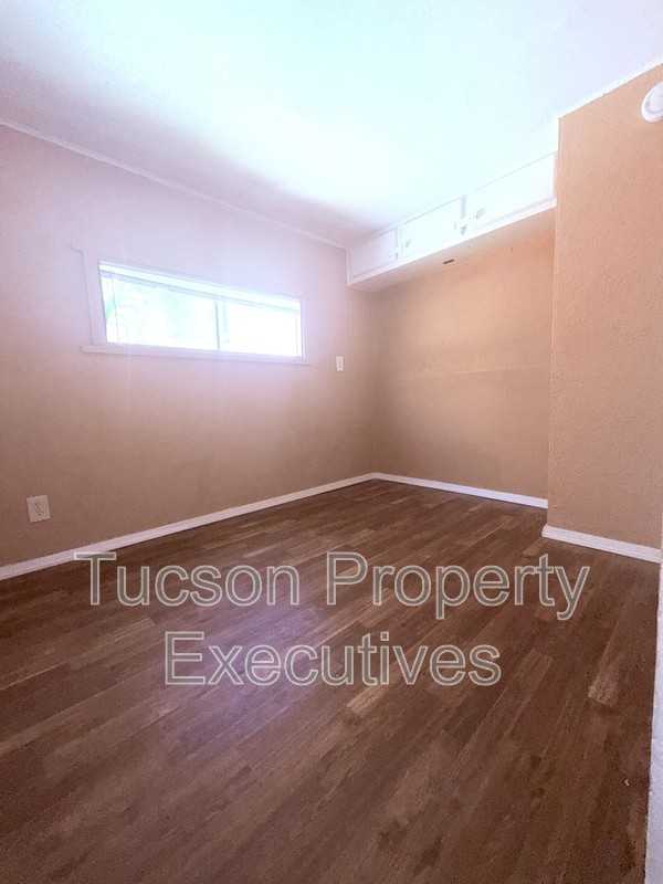 3425 E Benson Hwy - Photo 7 of 12