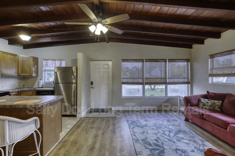 114 Lynnhurst Dr - Photo 5 of 49