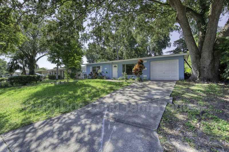 1133 Bradenton Rd - Photo 2 of 32