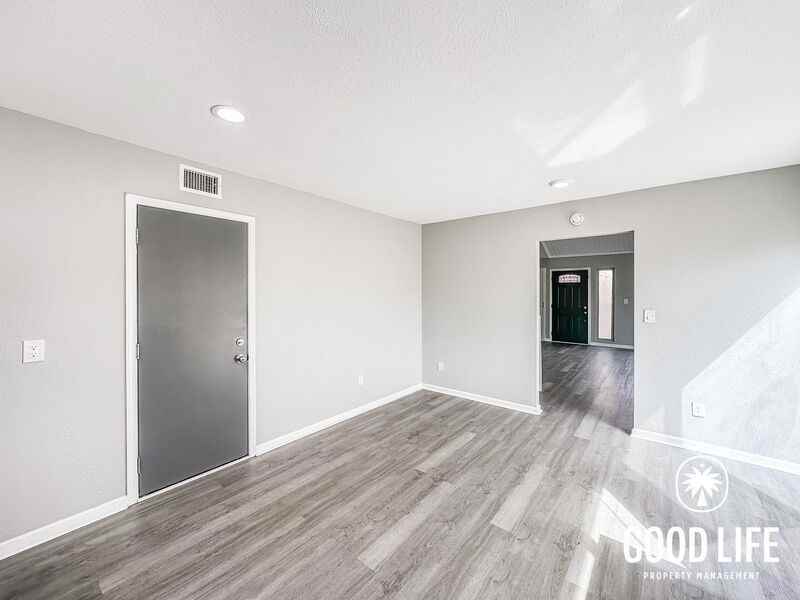6813 Parkside Ave - Photo 3 of 18